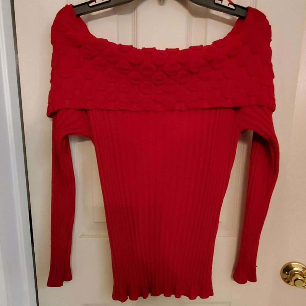 Top - Picture 3 of 3